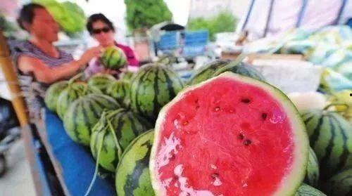 卖西瓜视频吃瓜是真的吗,吃瓜群众的真实体验