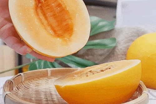 蜜瓜吃有什么好处呢视频,夏日消暑佳选